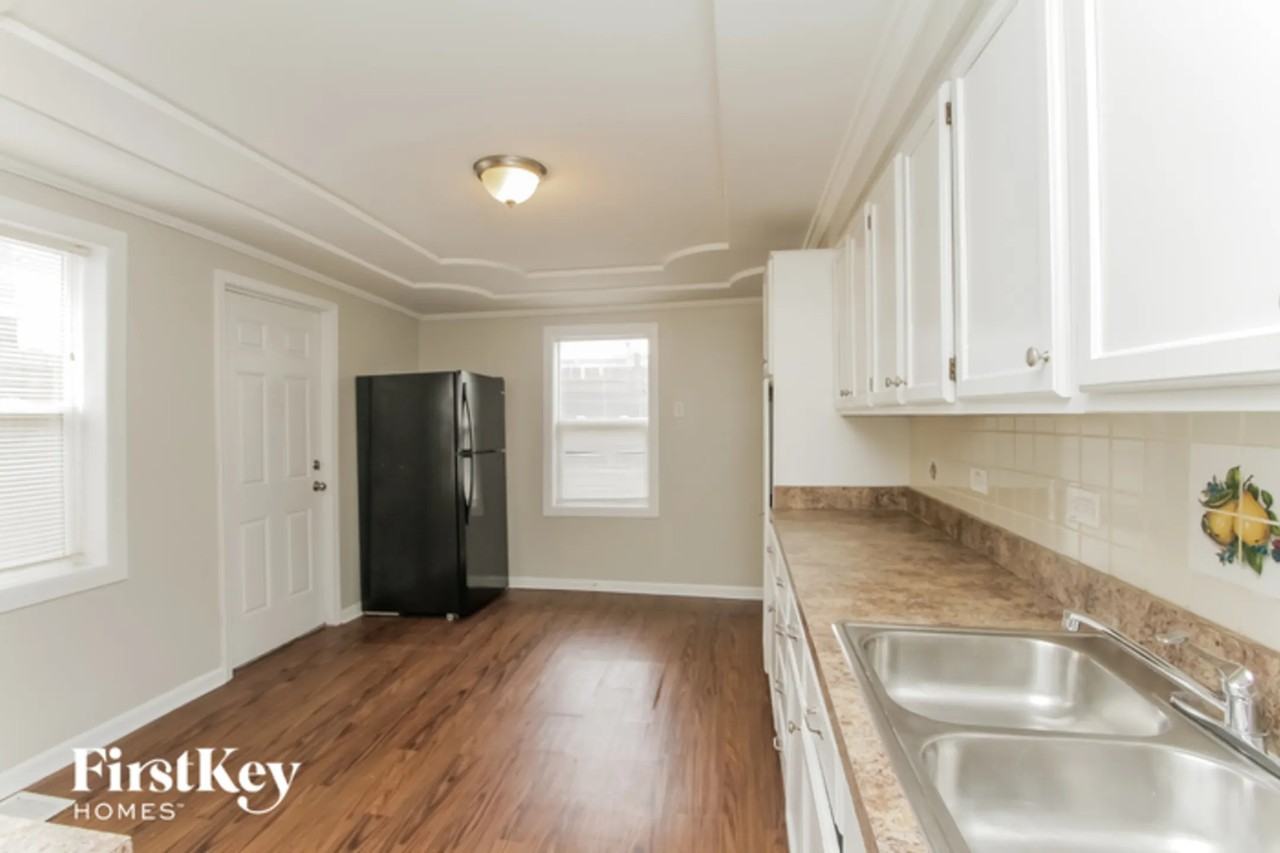 515 Columbia St - Photo 3 of 14