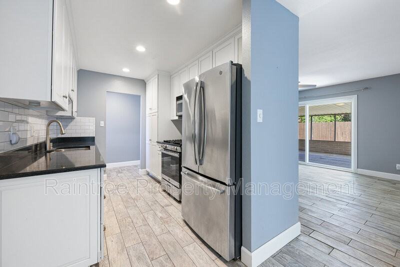 3116 Jacqueline Ln - Photo 3 of 24