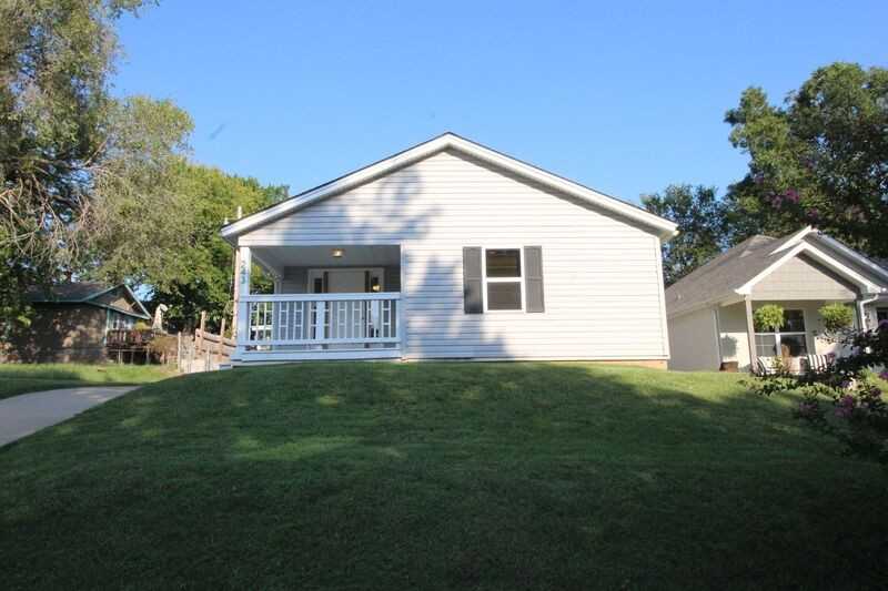 243 N Yukon Ave - Photo 3 of 46