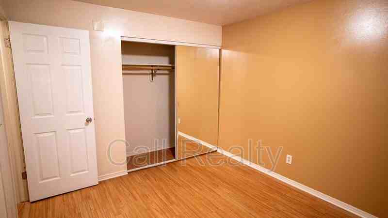 5223 N Crestline St - Photo 6 of 10