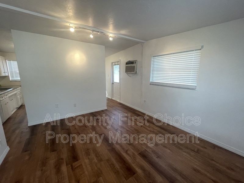 8756 93rd Ave - Photo 5 of 12