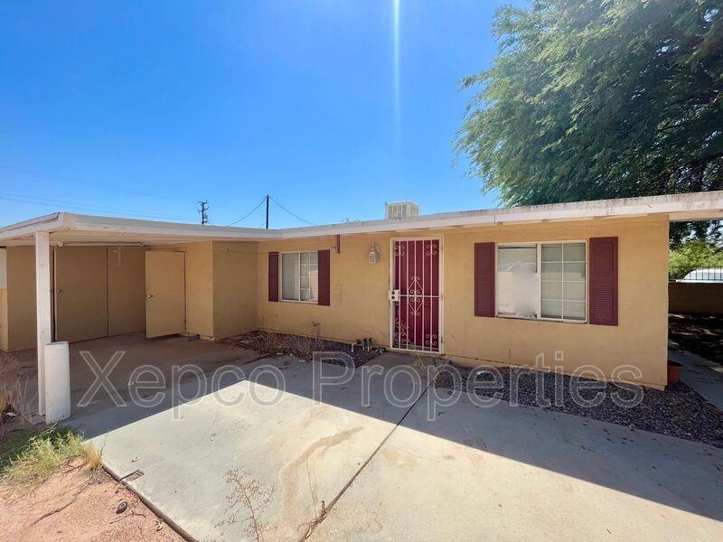 30404 San Antonio Dr - Photo 2 of 26