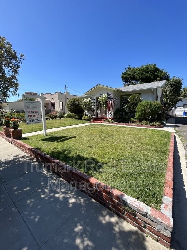 517 Thompson Ave - Photo 2 of 41