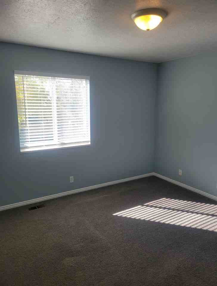 114 Nw - Photo 7 of 11