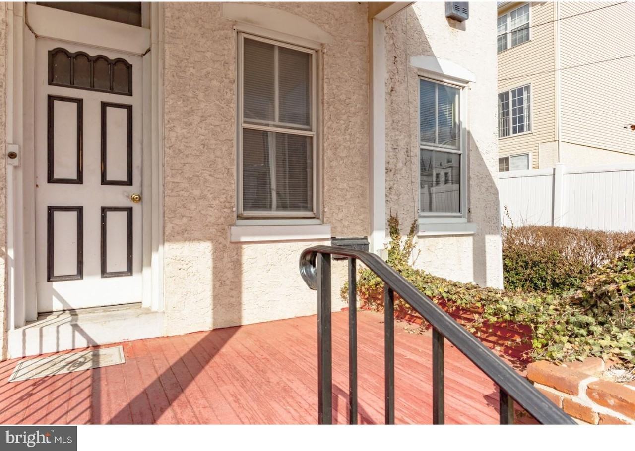 415 E Marshall St - Photo 2 of 14
