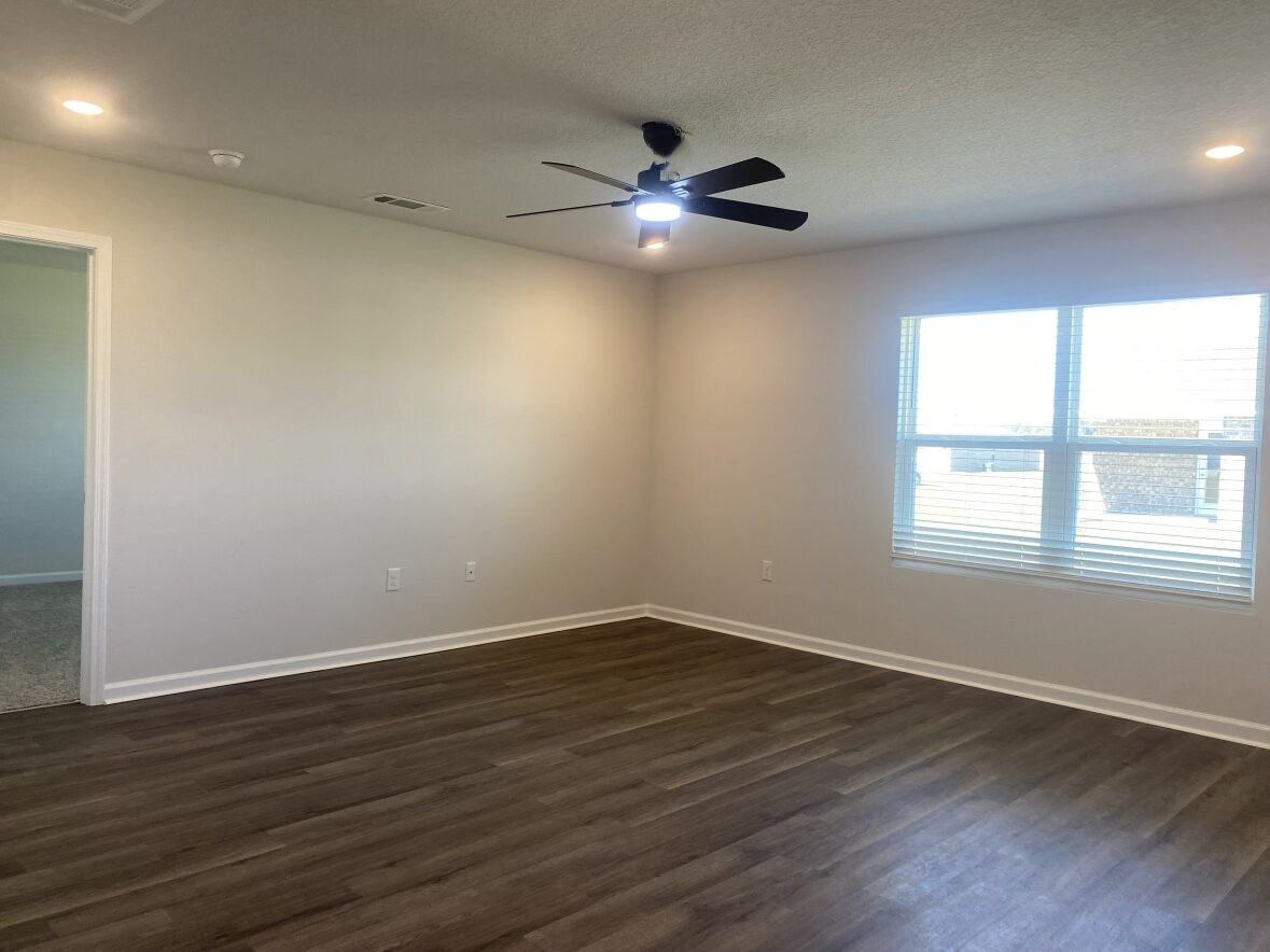 5155 Gaineswood Dr - Photo 3 of 21