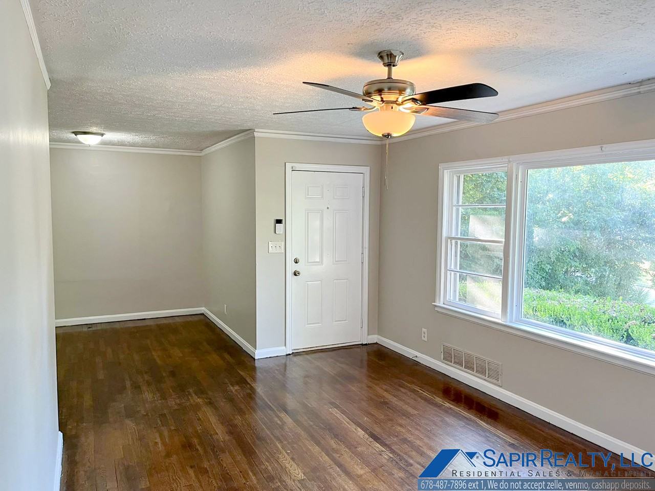 2998 Belvedere Ln - Photo 3 of 14