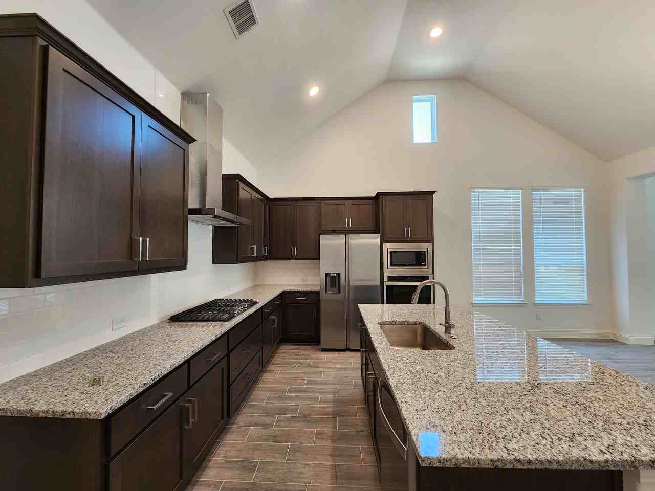 3218 Willena Rd - Photo 3 of 34