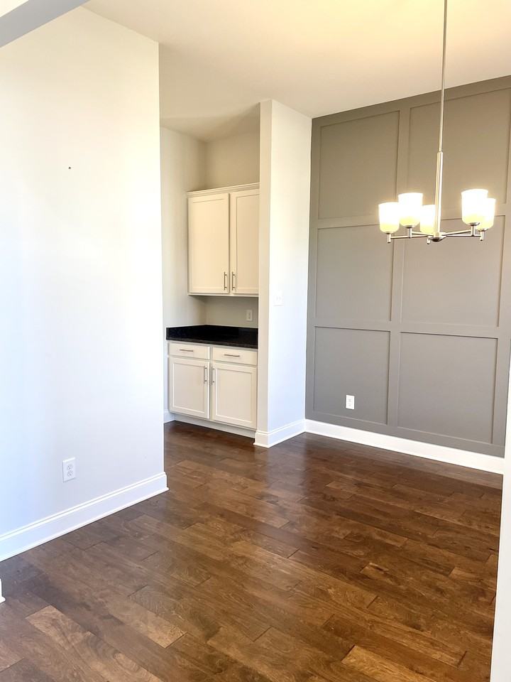 1128 Belle Pond Ave - Photo 3 of 36