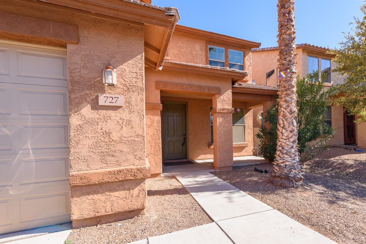 727 W Camino Curvitas - Photo 3 of 31