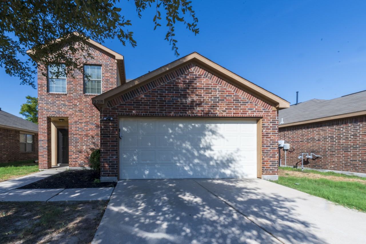 12219 Turchin Dr - Photo 3 of 21
