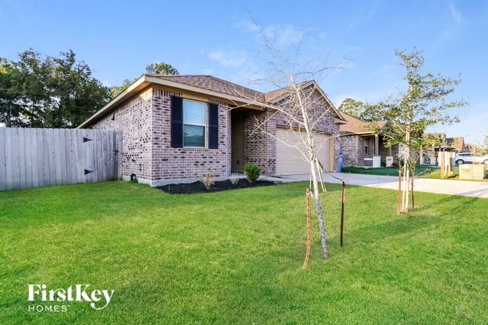 15144 Meadow Gln S - Photo 2 of 16