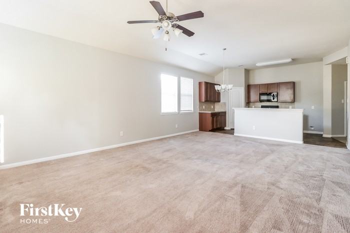 15144 Meadow Gln S - Photo 3 of 16