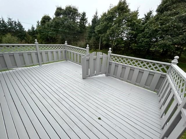 33 Amanda Dr - Photo 3 of 24