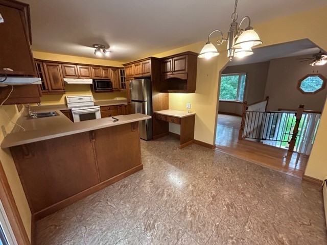 33 Amanda Dr - Photo 7 of 24