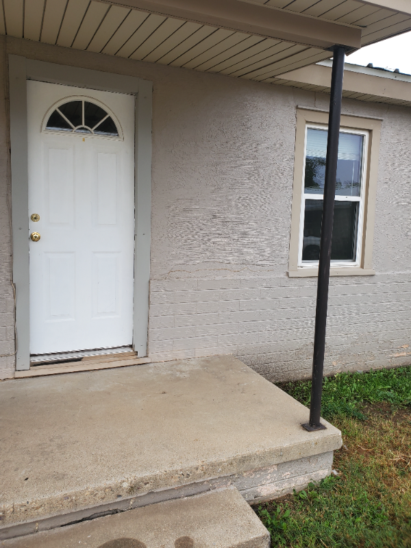 2710 8th Ave - Photo 2 of 10