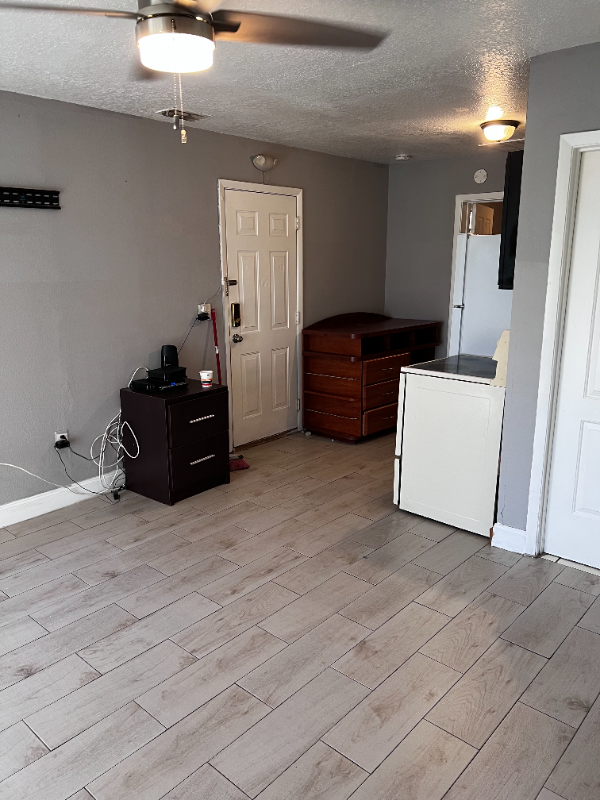 712 Lucaya Dr #B - Photo 6 of 12