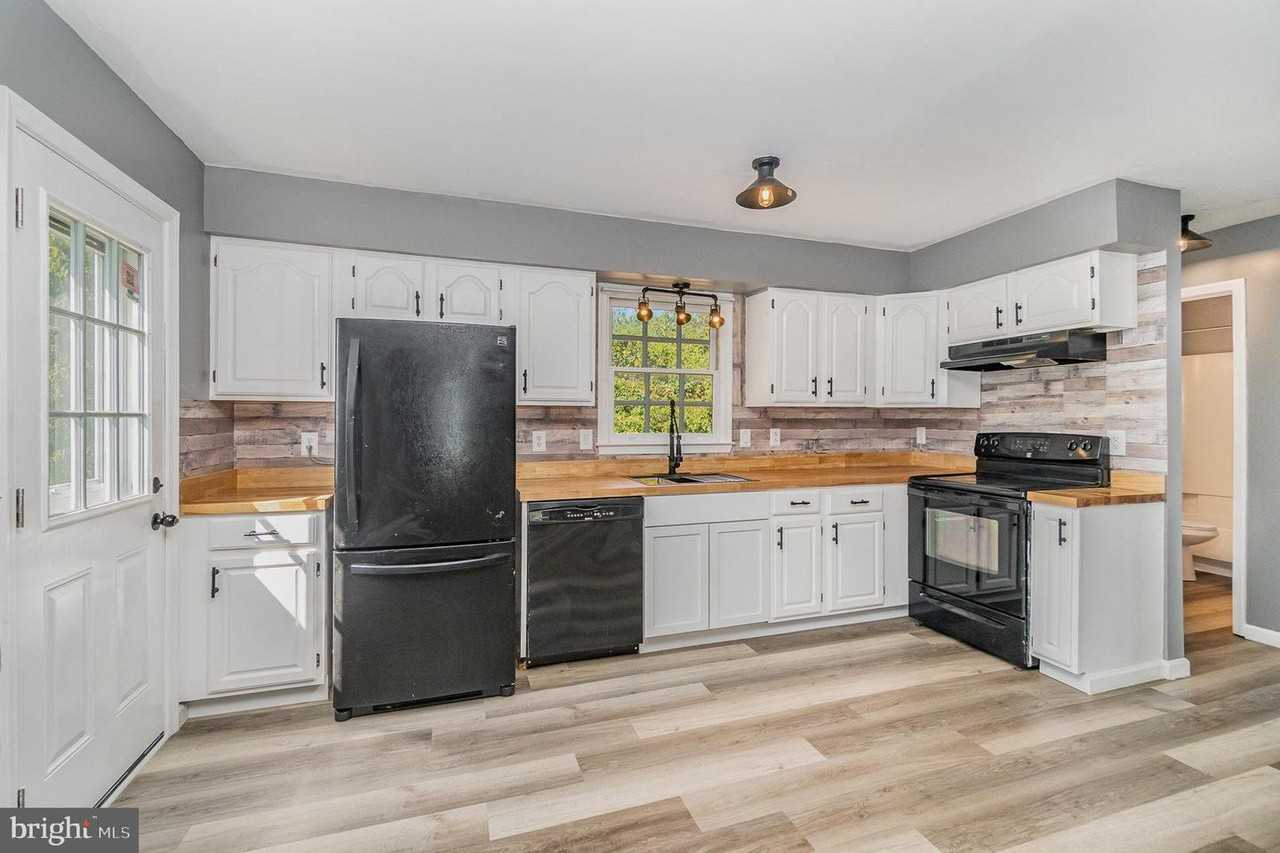 43 Provincial Pkwy #NA - Photo 3 of 25