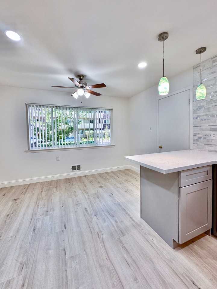 Mountain View Home - Photo 4 of 7