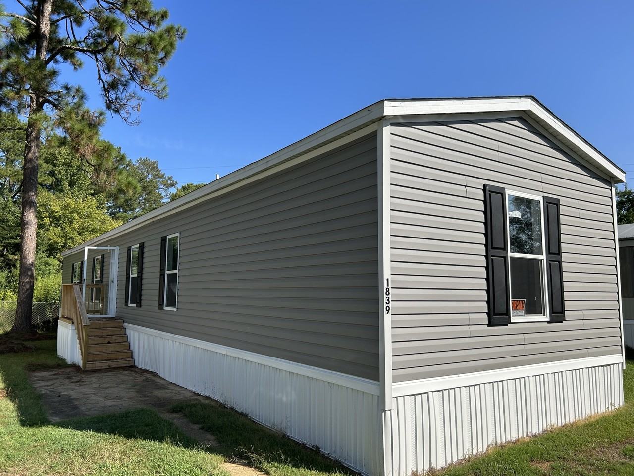 1823 Blue Ridge Drive - Photo 2 of 10