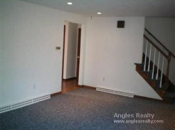2 Andrea Dr - Photo 2 of 4