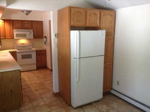 303 Park Pl - Photo 3 of 8