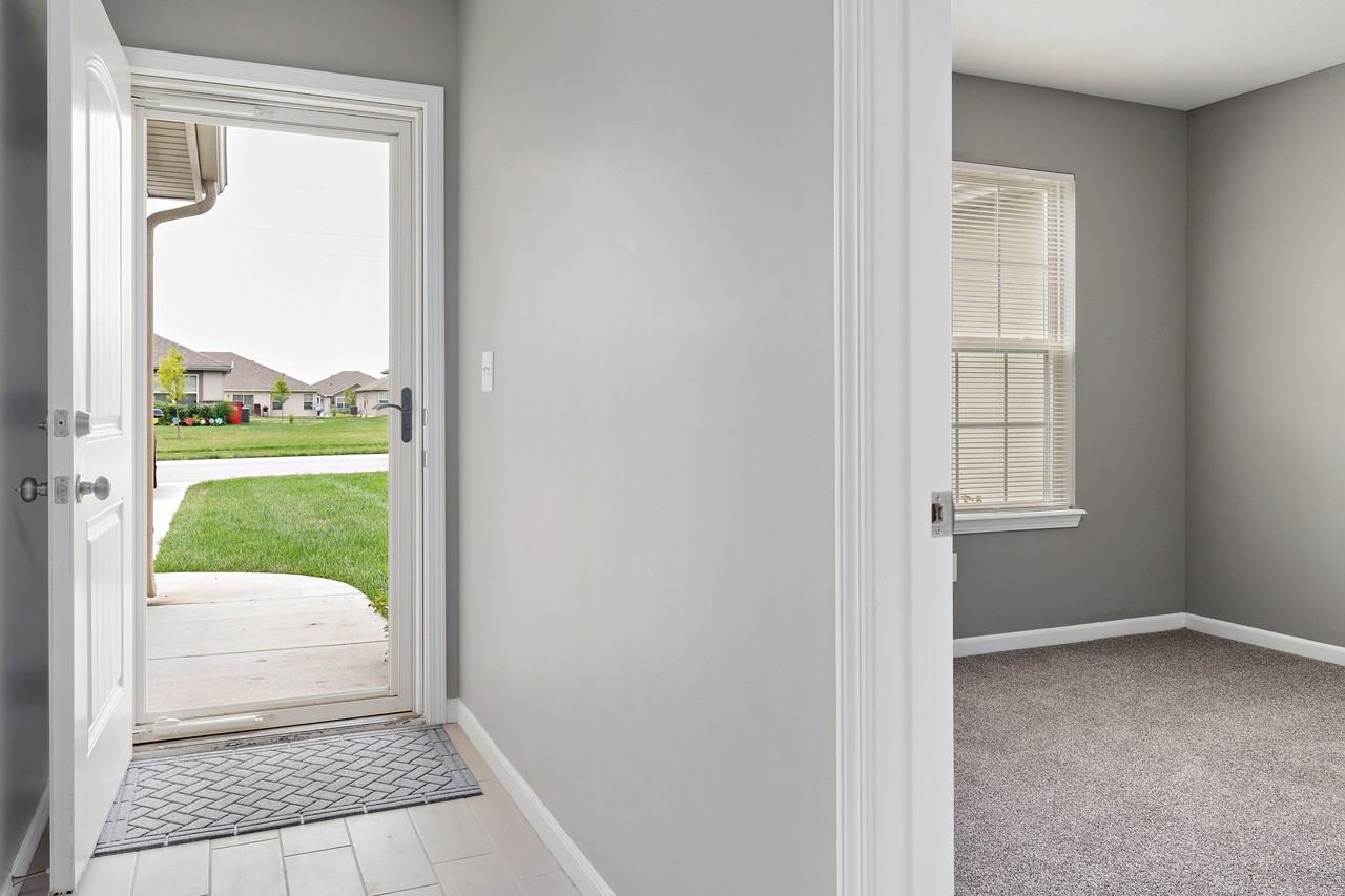 Eagle Ridge Townhomes - Photo 7 of 45