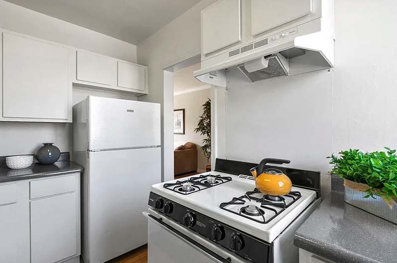 Wyvernwood Garden Apartments - Photo 3 of 19