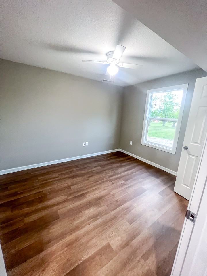 320 W South St #A - Photo 3 of 20