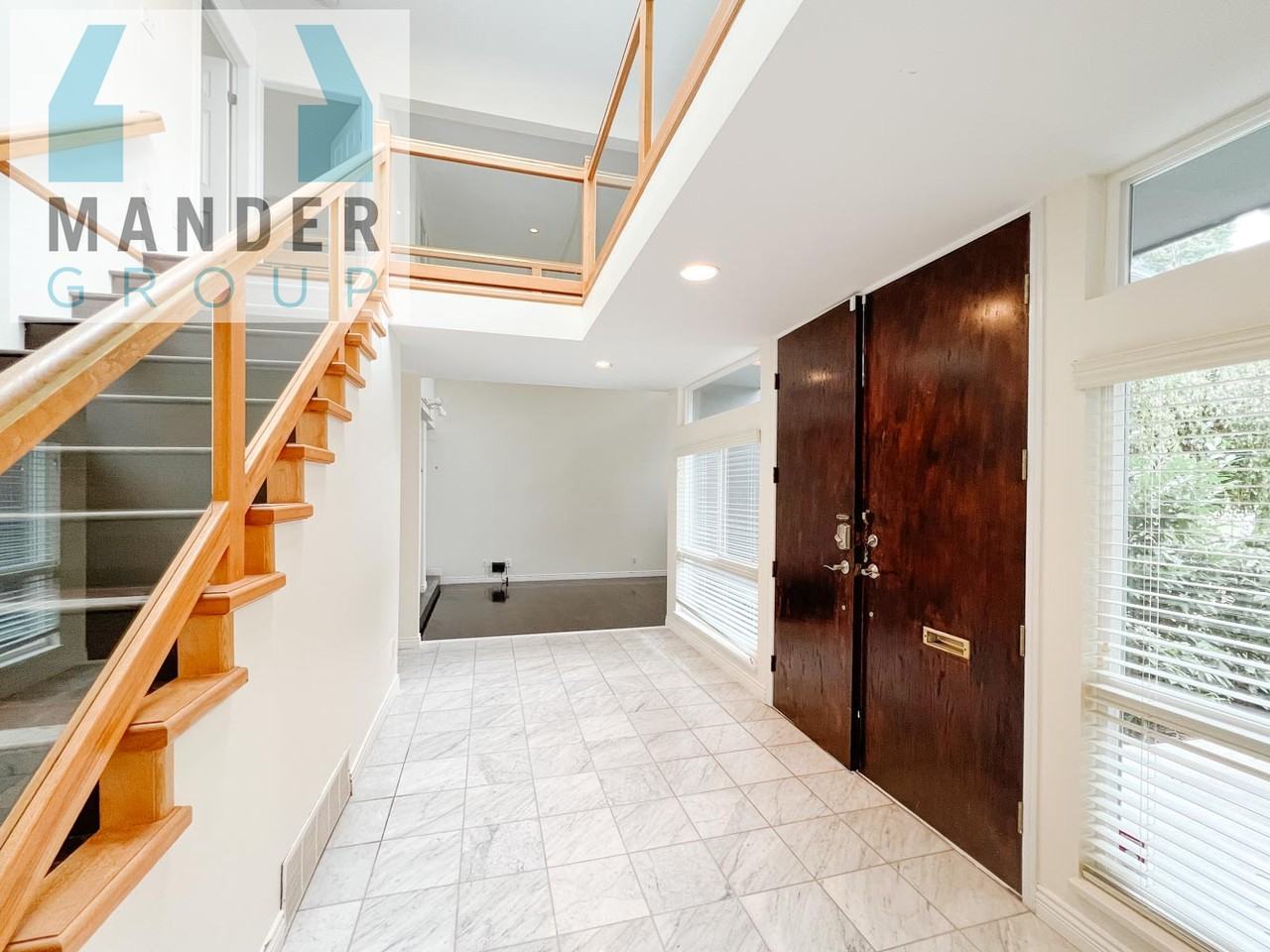 1055 22nd Street - Photo 2 of 34