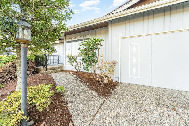 12707 89th Pl Ne - Photo 4 of 27