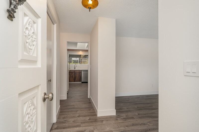 12707 89th Pl Ne - Photo 5 of 27