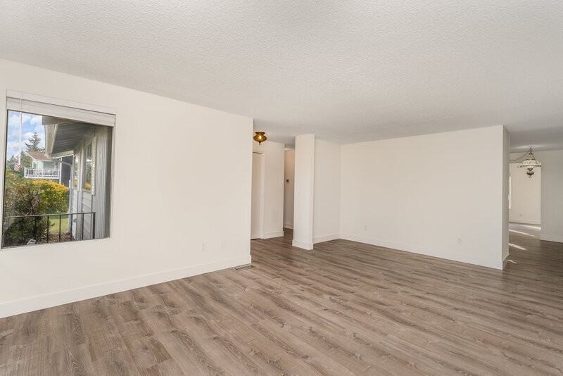 12707 89th Pl Ne - Photo 6 of 27