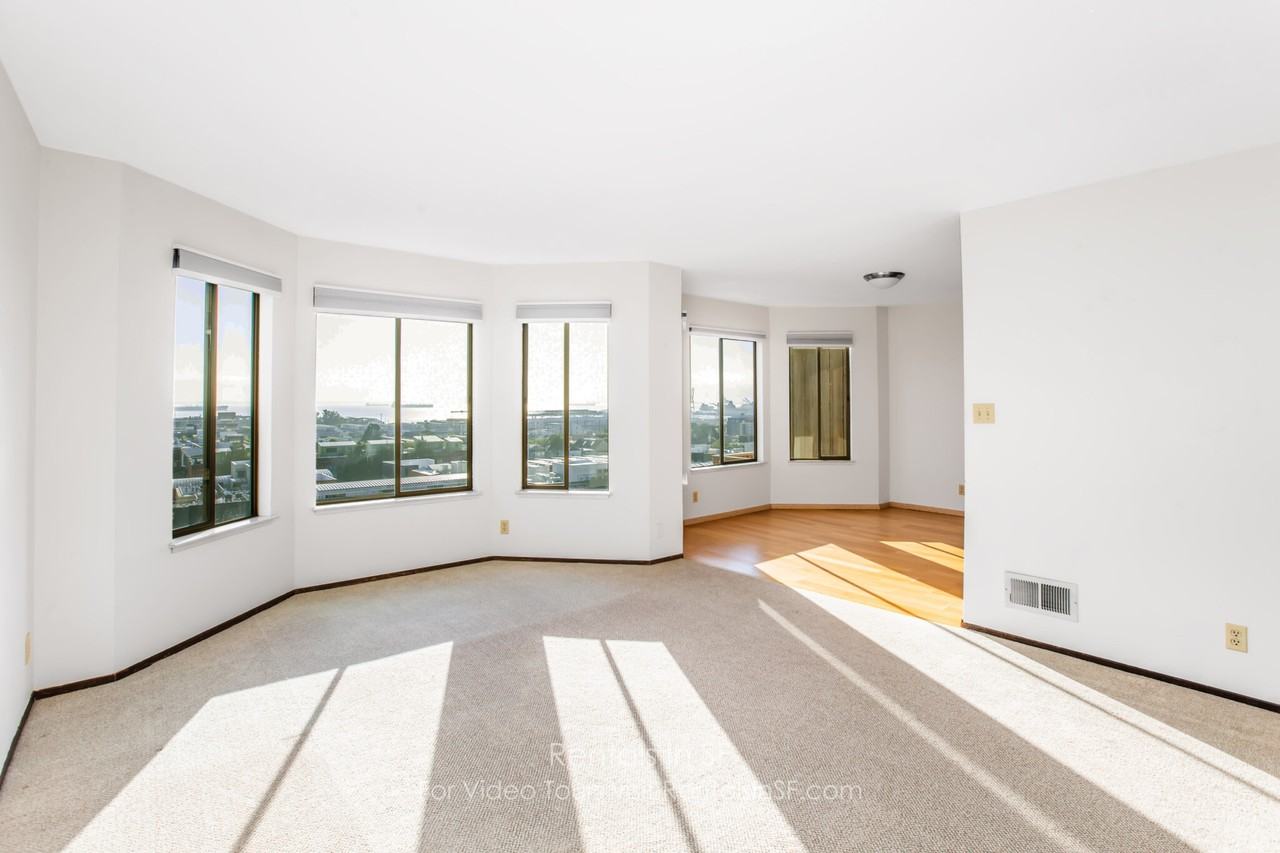 547 Pennsylvania Ave - Photo 2 of 19