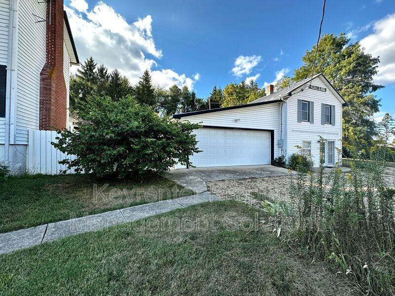 13 Shultz Ln - Photo 2 of 21