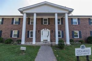 featured image of 429 Chestnut St #17