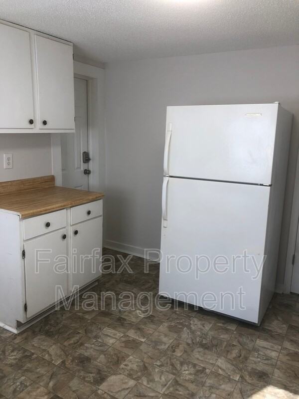 301 East Lawson Street #C - Photo 6 of 19