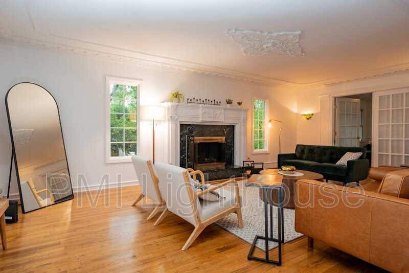 37 Andiron Ln - Photo 3 of 26