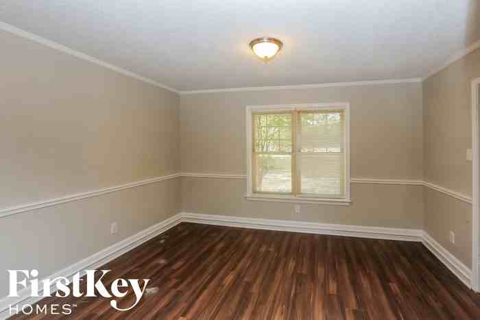 3181 Chester Cv - Photo 3 of 15