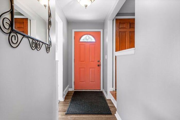 2337 Michigan St Ne - Photo 2 of 28