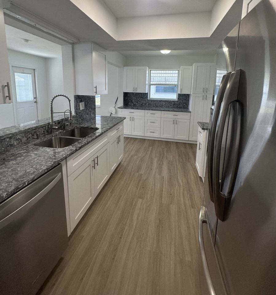 123 Sw 8th Ct #NA - Photo 2 of 12