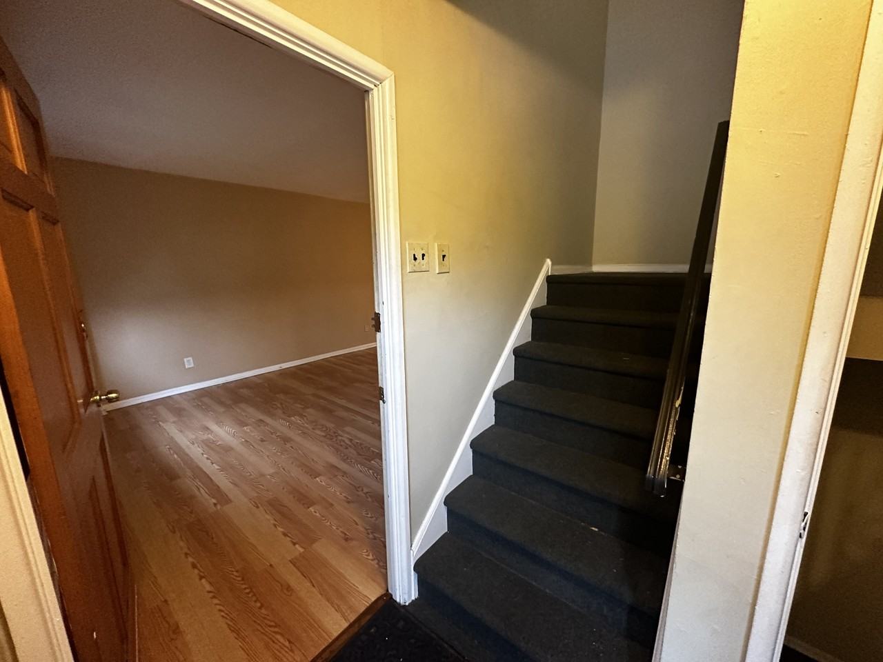 12516 Knights Rd #1 - Photo 3 of 24