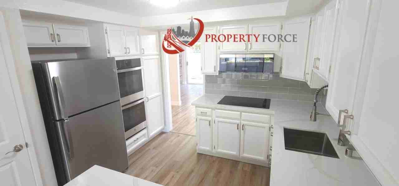 409 Old Orchard Ct #NA - Photo 3 of 27