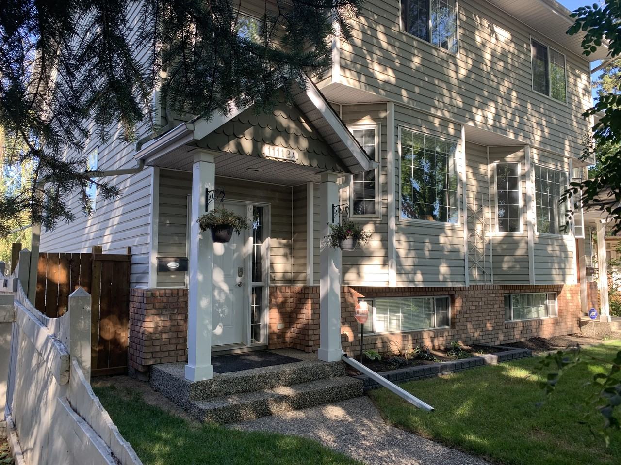 Spacious 3 bed 3.5 bath family duplex*Double garage*Fenced Yard*Finished bsmt! - Photo 2 of 48