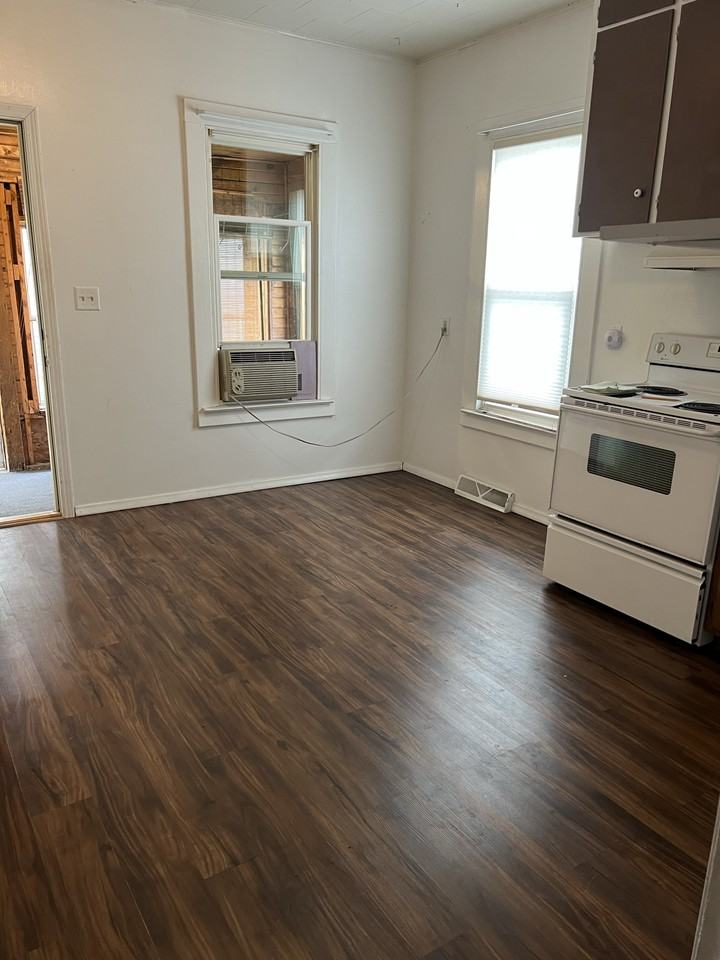 722 16th St S #1 - Photo 2 of 9