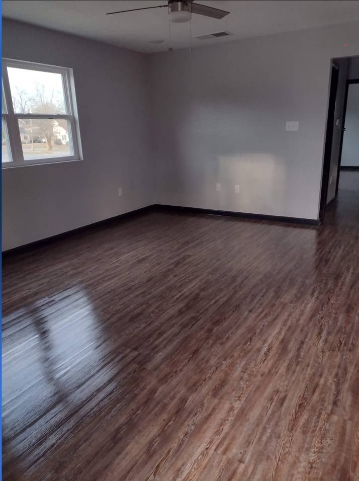 1701 East Harding AvenueApt - 3 #3 - Photo 3 of 12