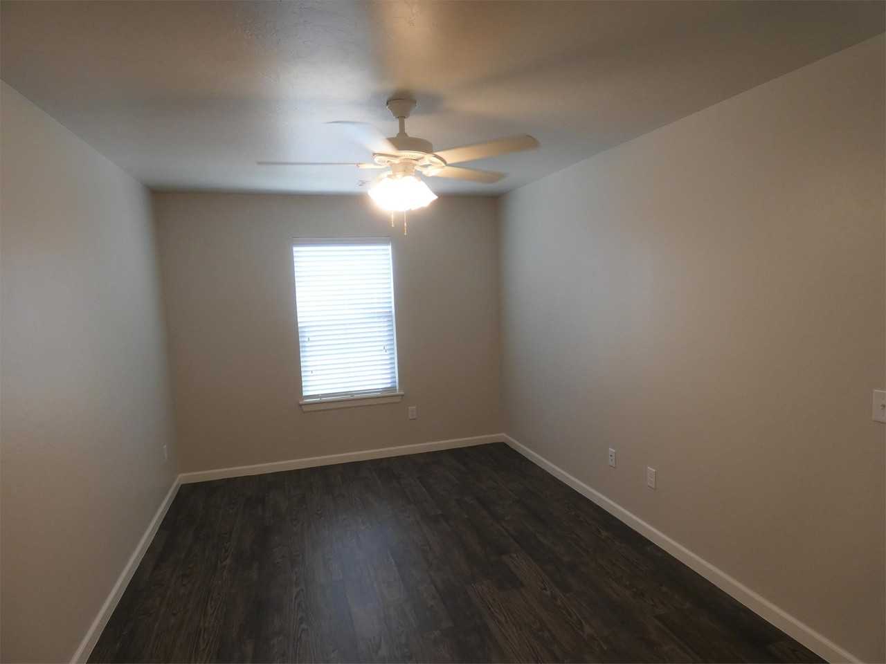 409 Vail Cir #1 - Photo 6 of 19
