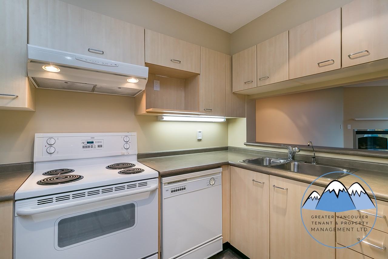 1148 Heffley Crescent - Photo 3 of 15