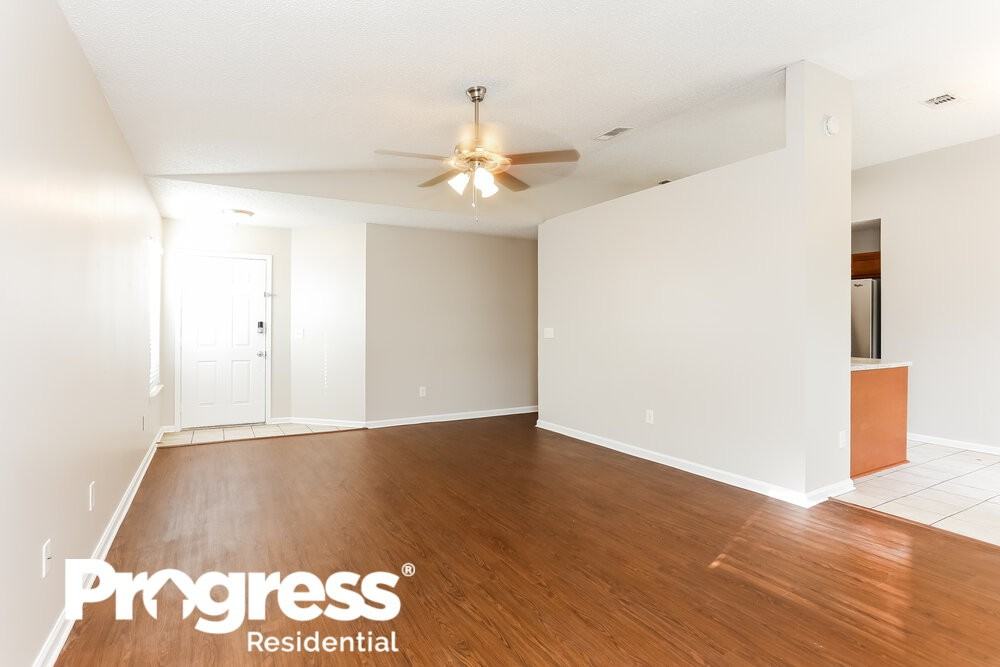 2223 Destine Ln - Photo 3 of 16