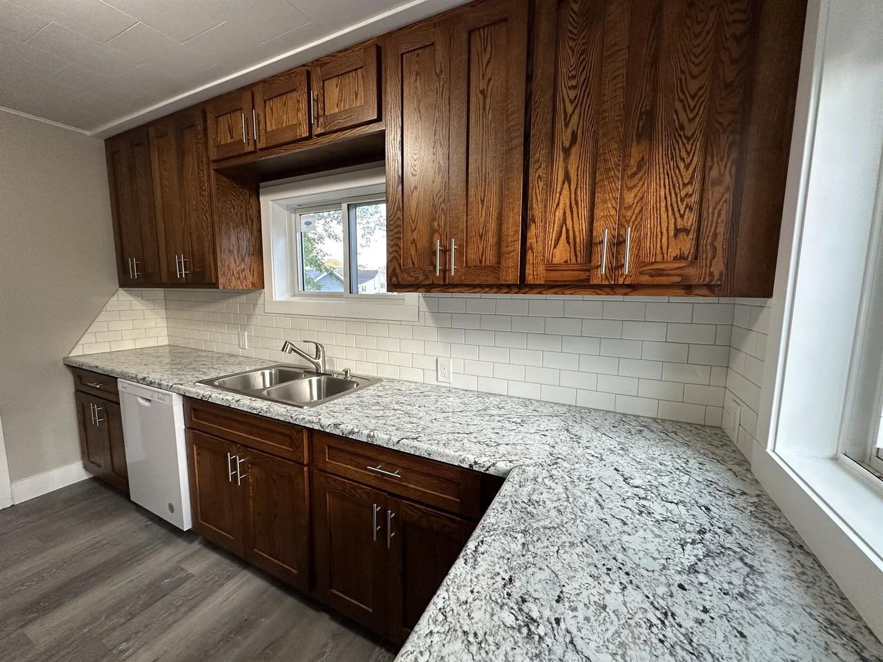 140 Island Ave #1 - Photo 3 of 18